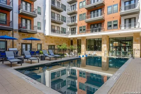 3201 ESPERANZA XING Unit 239