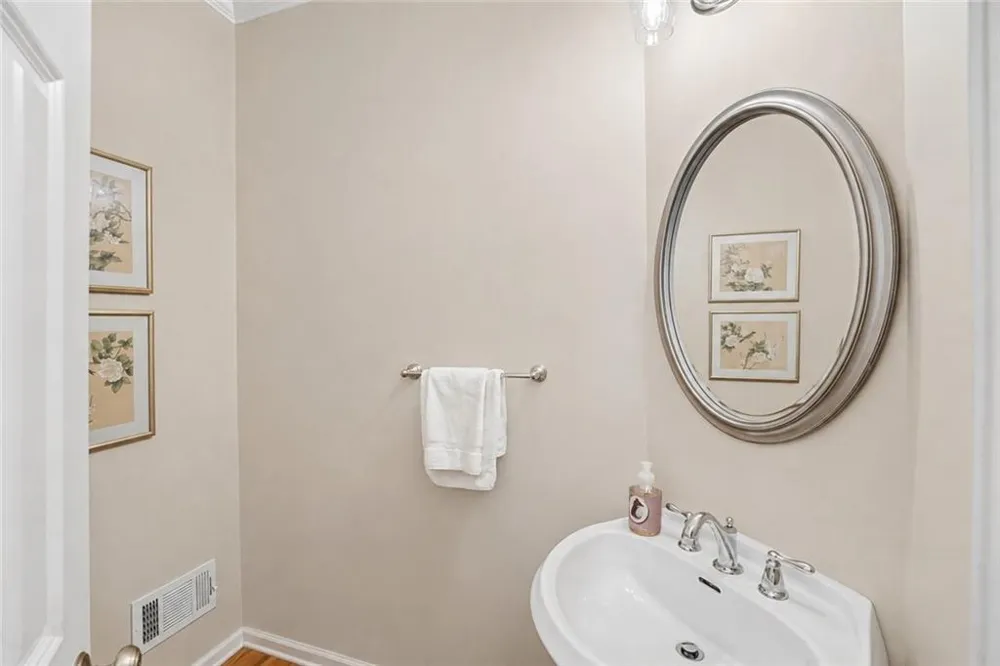 5310 Hedgewick Way Cumming, GA 30040