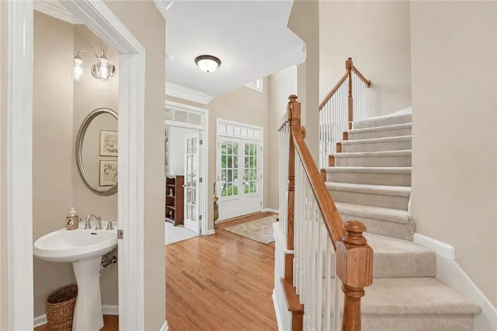 5310 Hedgewick Way Cumming, GA 30040