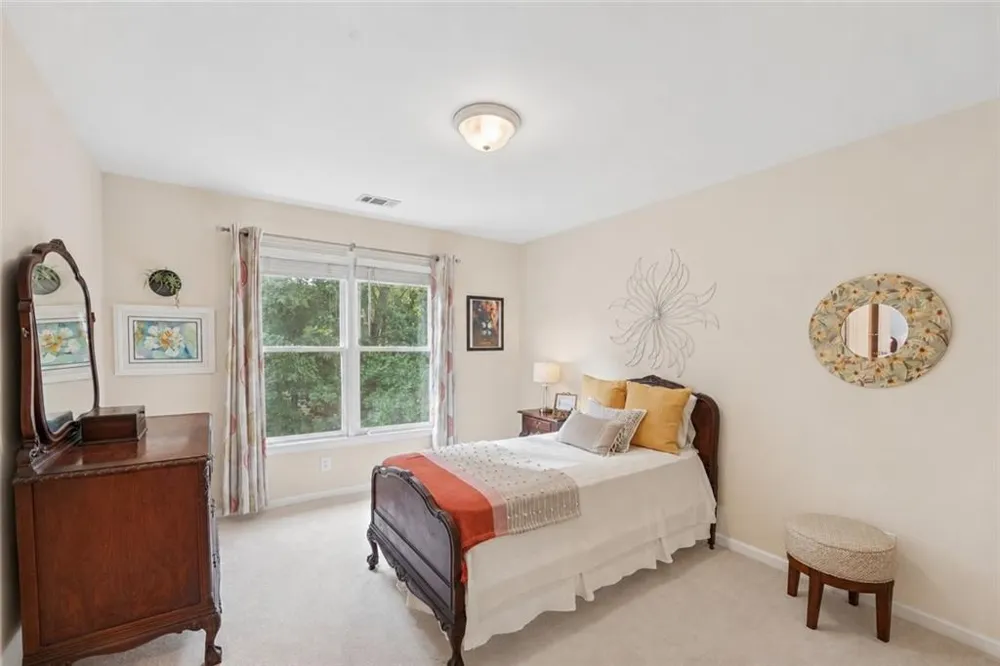 5310 Hedgewick Way Cumming, GA 30040