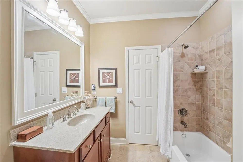 5310 Hedgewick Way Cumming, GA 30040