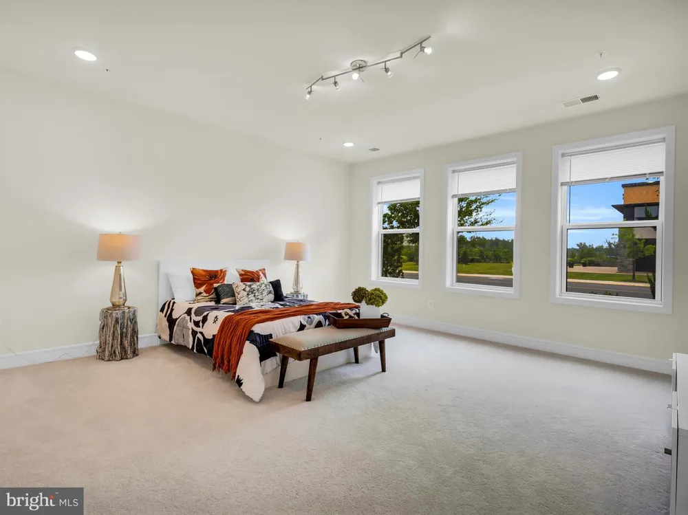 42920 FIREFLY SONATA TERRACE #101 Ashburn, VA 20148