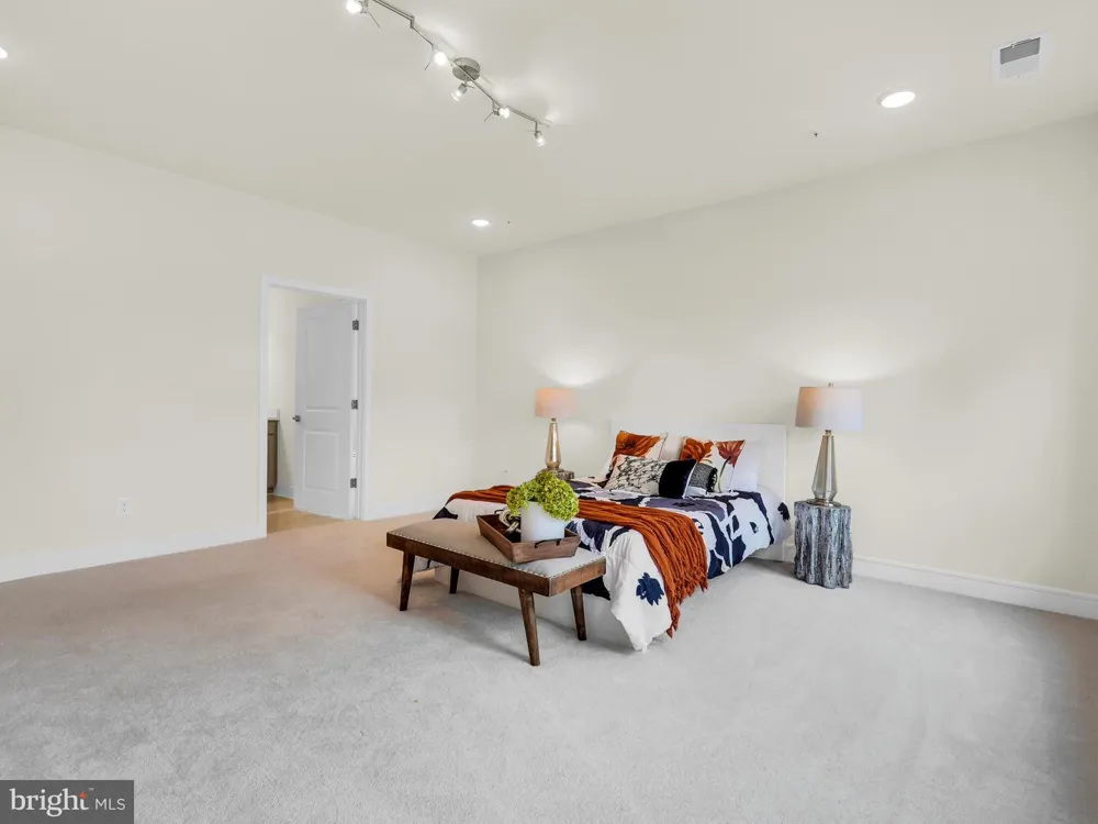 42920 FIREFLY SONATA TERRACE #101 Ashburn, VA 20148