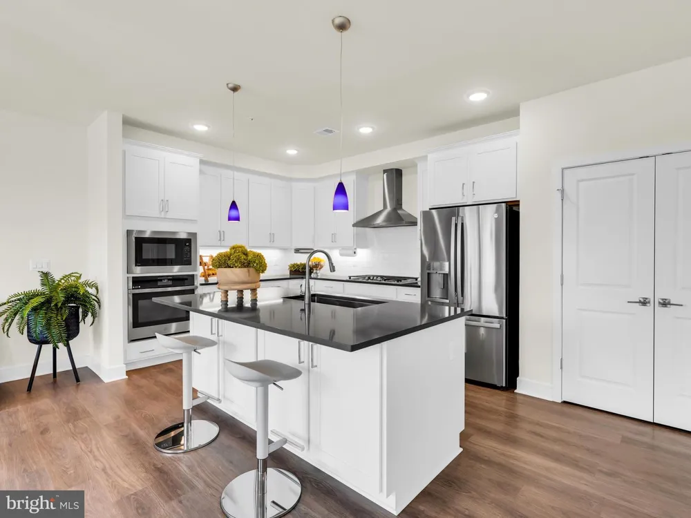 42920 FIREFLY SONATA TERRACE #101 Ashburn, VA 20148