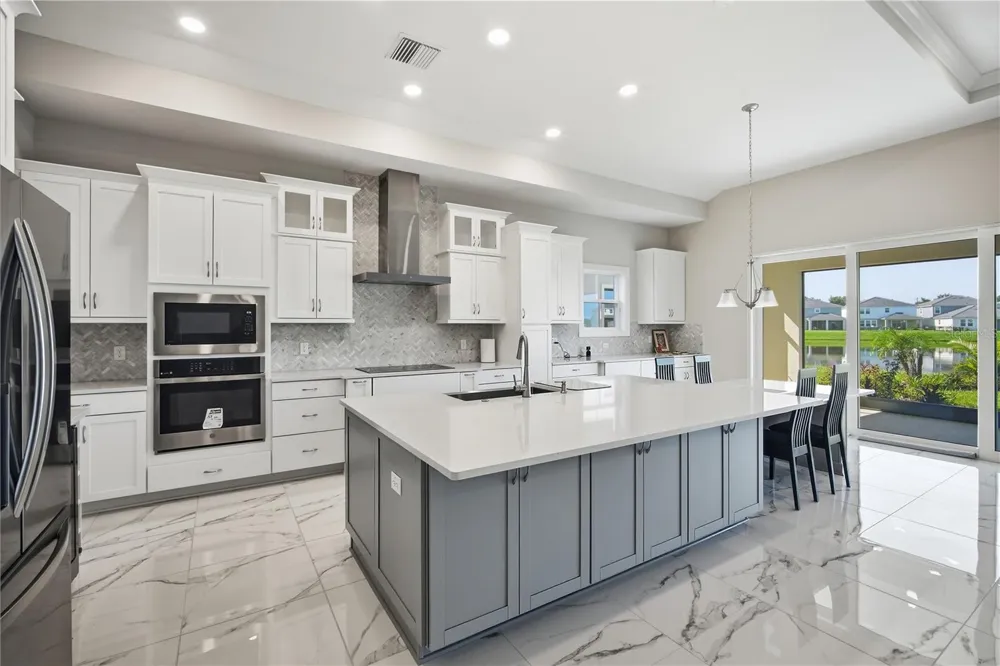 9632 SURREY ROSE DRIVE San Antonio, FL 33576