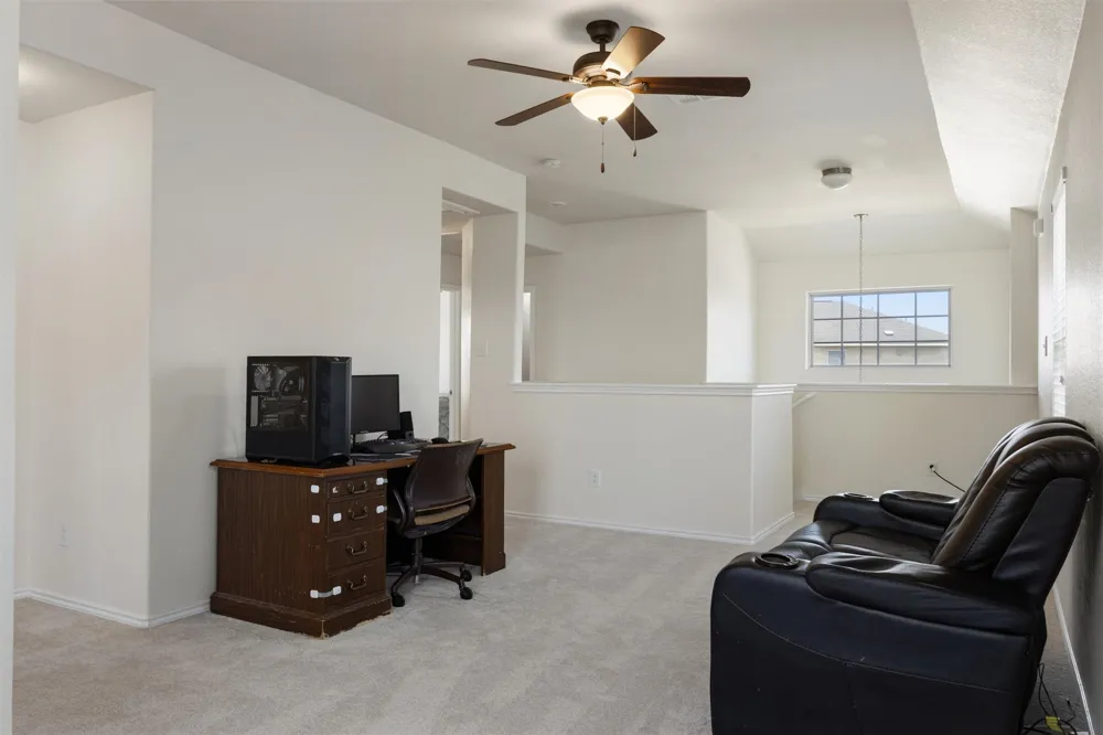 400 Circle Way Jarrell, TX 76537
