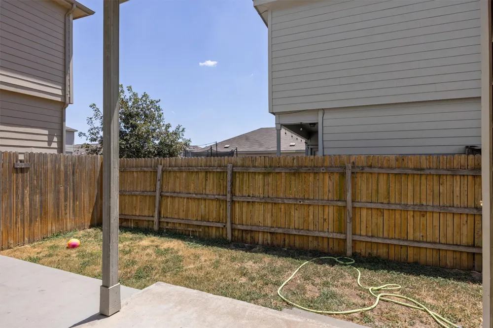 400 Circle Way Jarrell, TX 76537