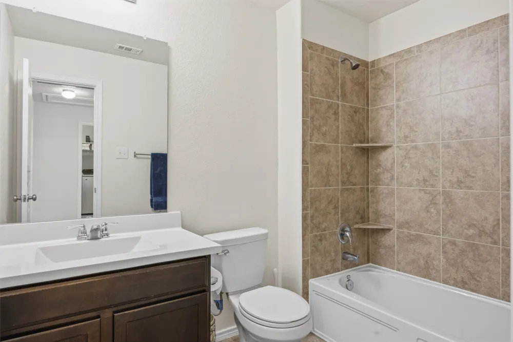 400 Circle Way Jarrell, TX 76537