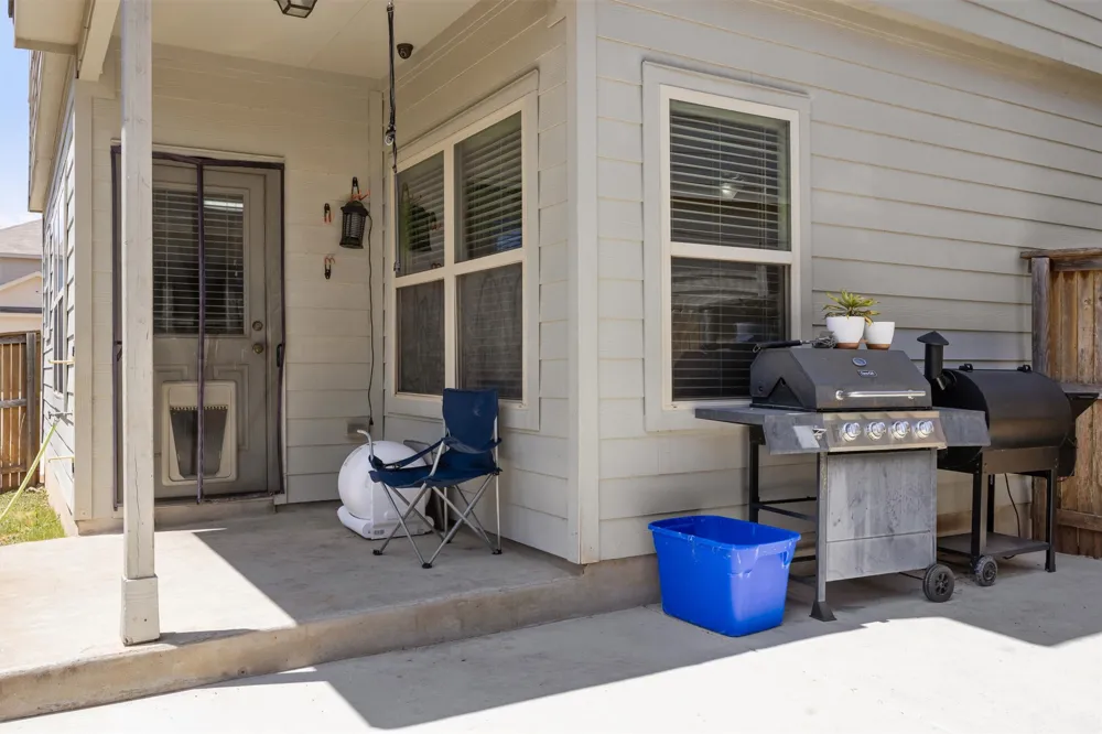 400 Circle Way Jarrell, TX 76537