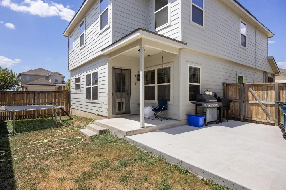 400 Circle Way Jarrell, TX 76537