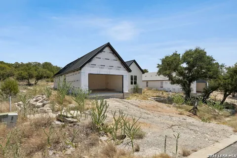909 Sharp Rock