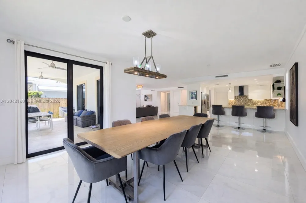 471 SW 30th Rd Miami, FL 33129