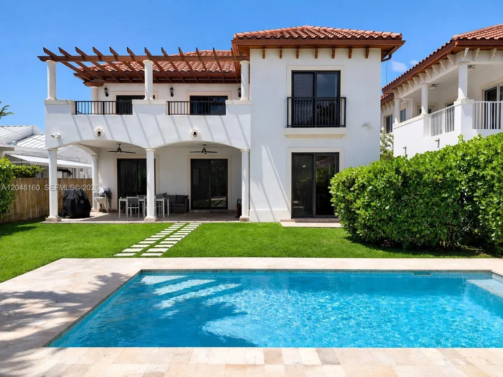471 SW 30th Rd Miami, FL 33129