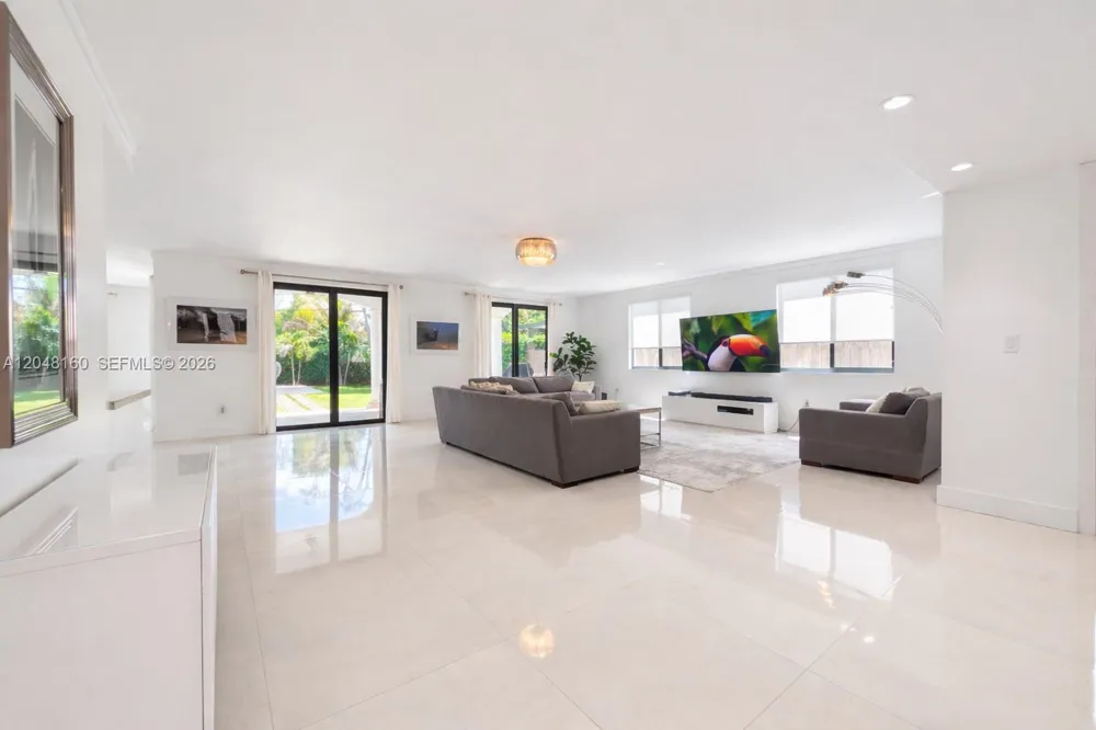 471 SW 30th Rd Miami, FL 33129