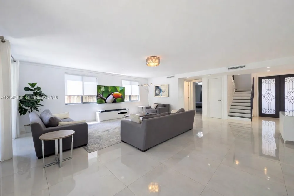 471 SW 30th Rd Miami, FL 33129