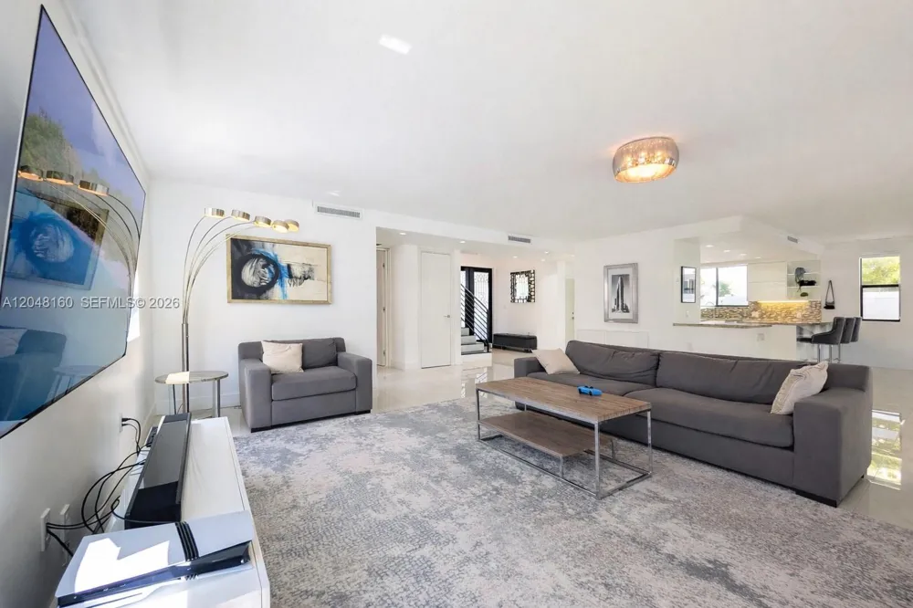 471 SW 30th Rd Miami, FL 33129
