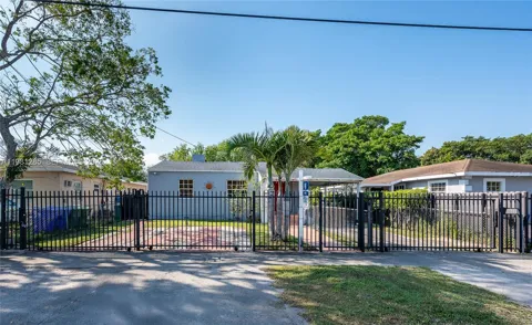 2610 NW 33rd St #2610-2612