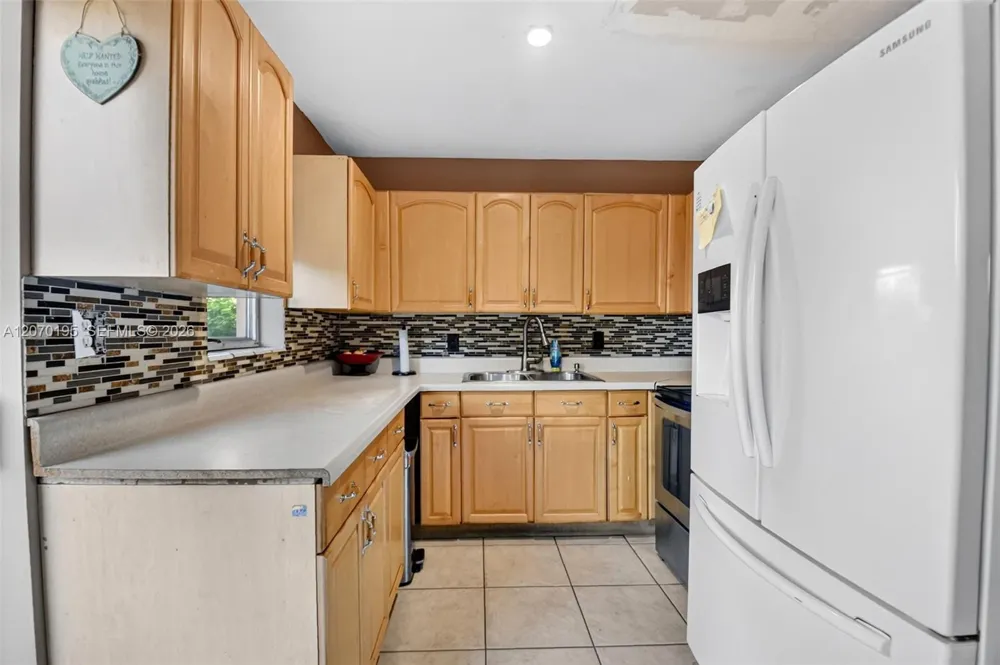 1572 Woodland Ave West Palm Beach, FL 33415