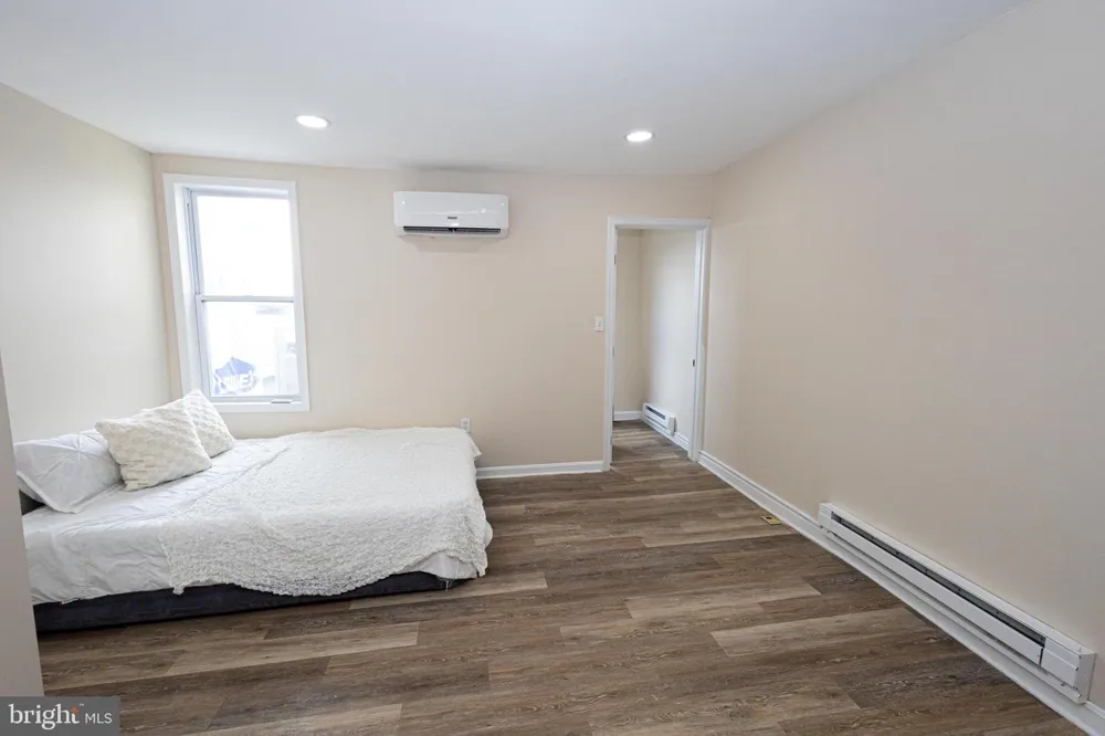 102 S HIGHLAND AVENUE Baltimore, MD 21224