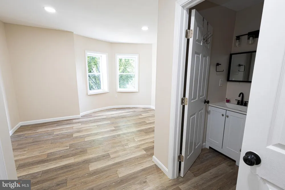 102 S HIGHLAND AVENUE Baltimore, MD 21224