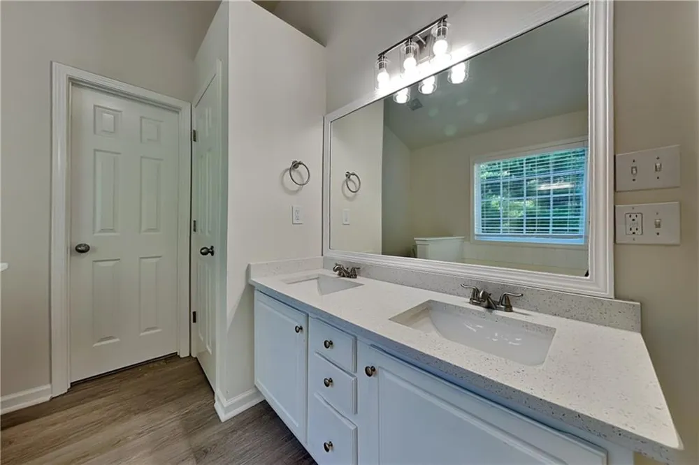 863 Langley View Court Loganville, GA 30052