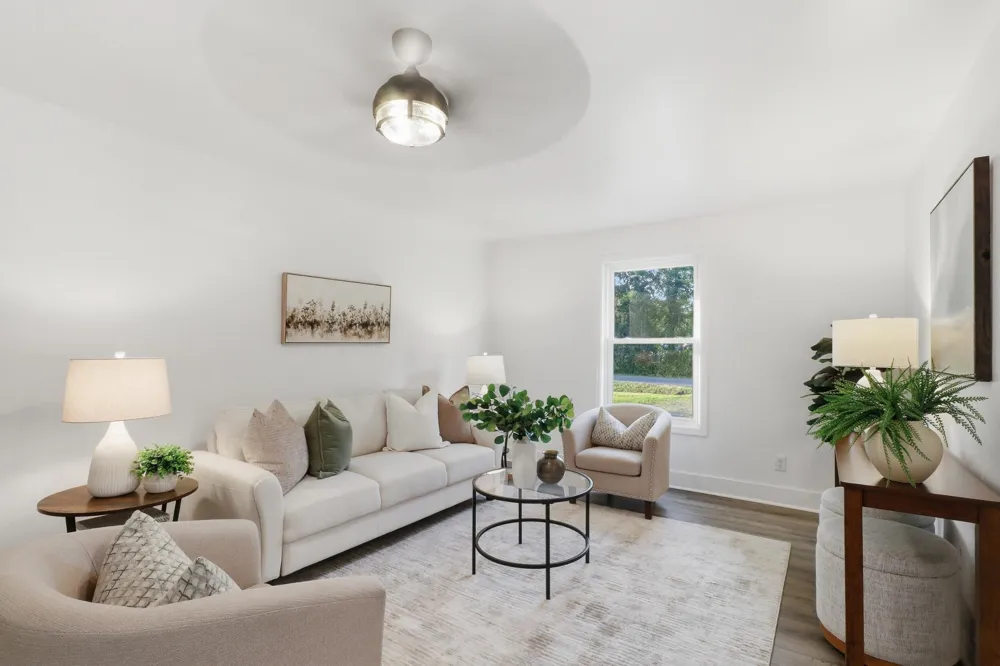 711 W James Avenue Rossville, GA 30741