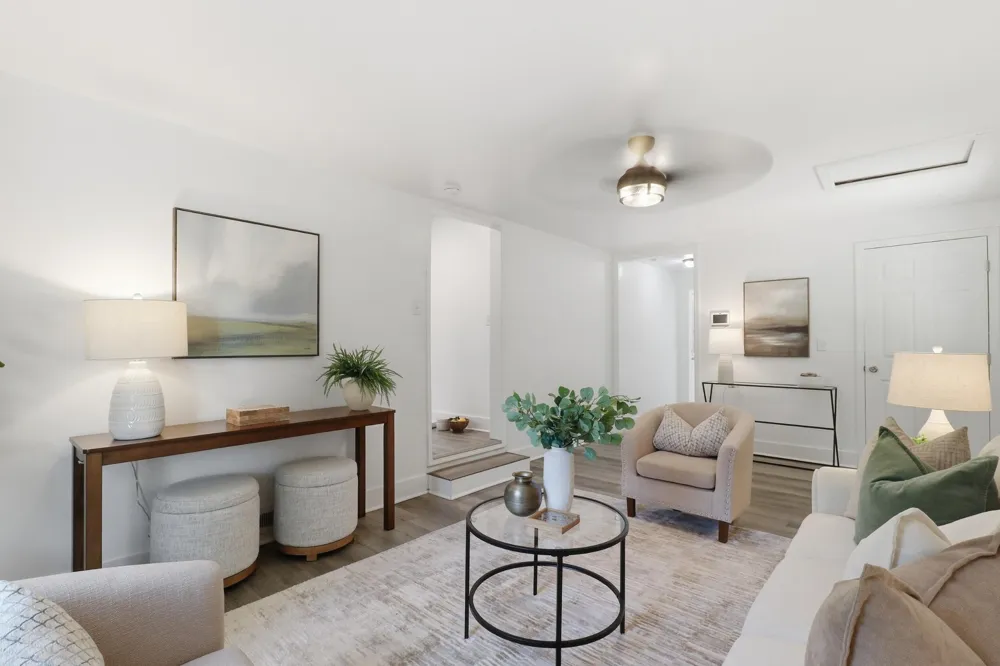 711 W James Avenue Rossville, GA 30741