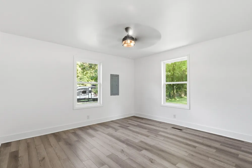 711 W James Avenue Rossville, GA 30741