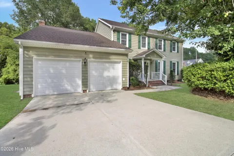 501 Wythe Grove