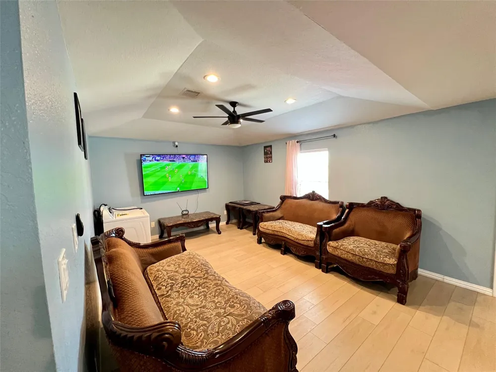 186 Road 5210 Cleveland, TX 77327