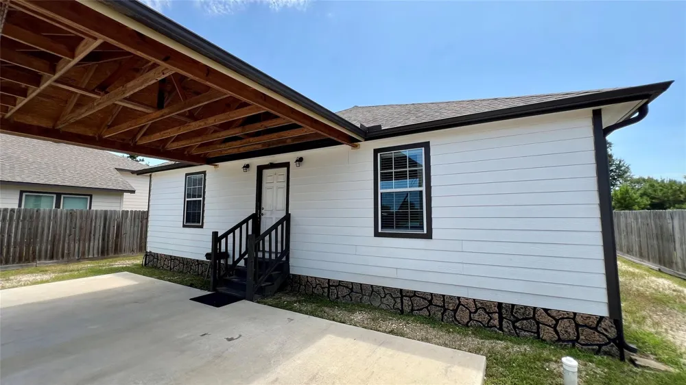 186 Road 5210 Cleveland, TX 77327