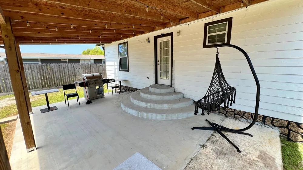 186 Road 5210 Cleveland, TX 77327