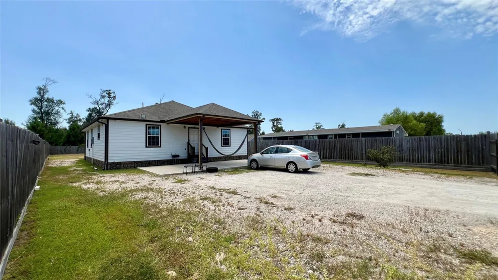 186 Road 5210 Cleveland, TX 77327