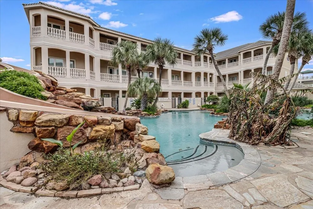 14910 Leeward Drive #304 Corpus Christi, TX 78418