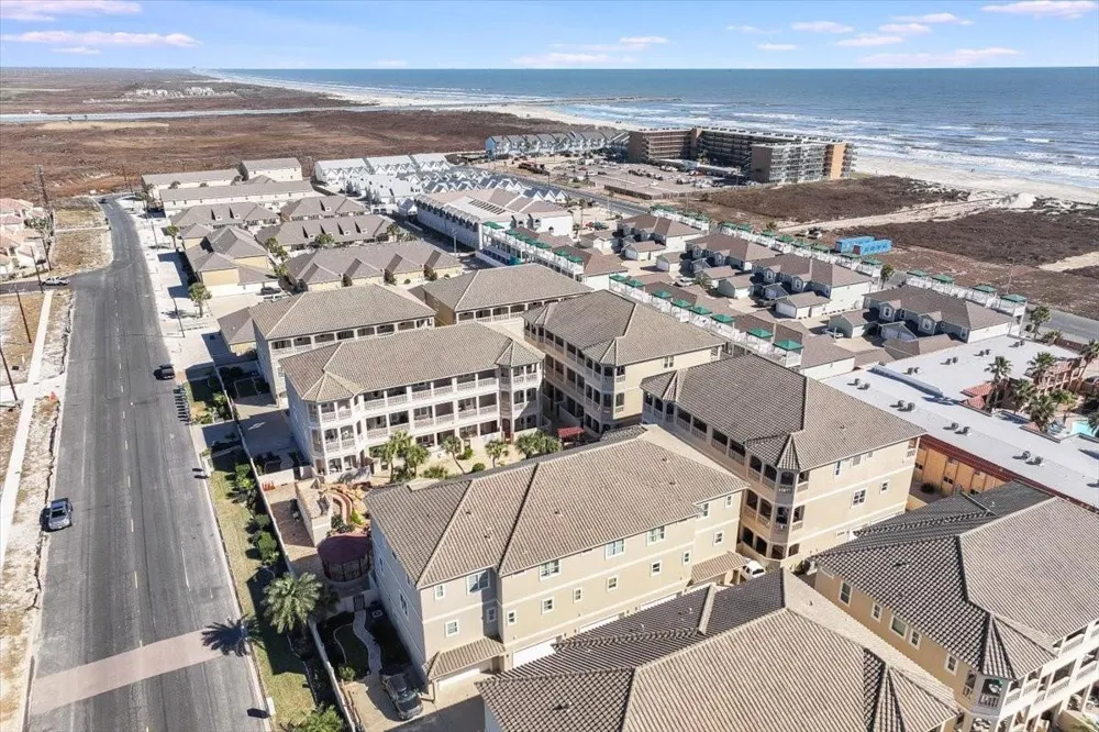 14910 Leeward Drive #304 Corpus Christi, TX 78418