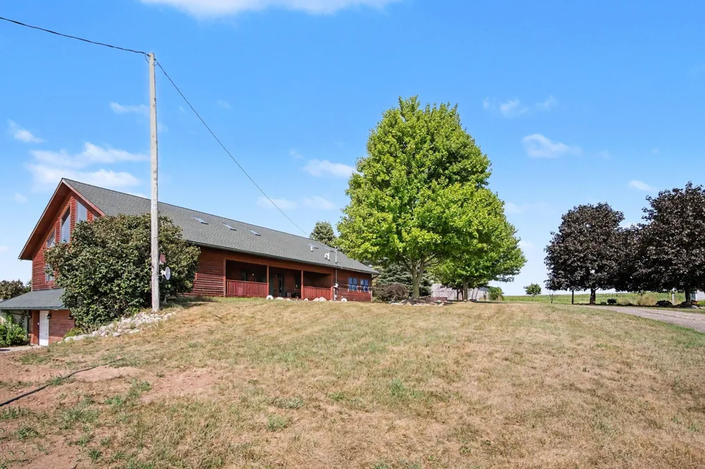 332 Warner Avenue Fremont, MI 49412