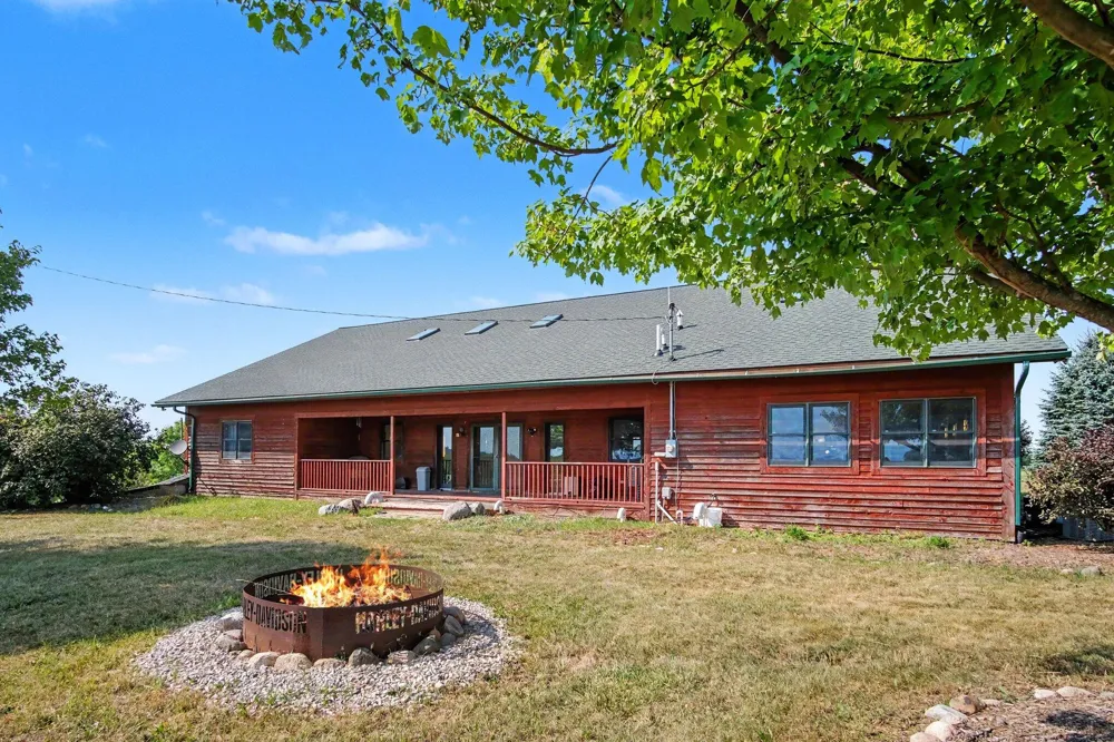 332 Warner Avenue Fremont, MI 49412