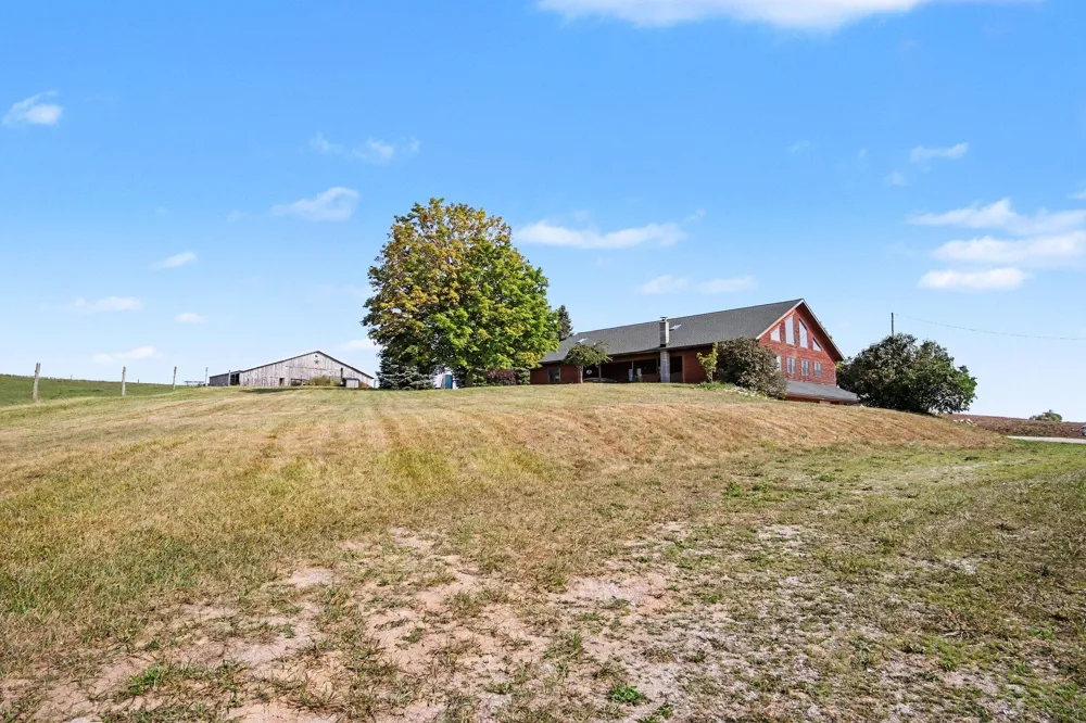 332 Warner Avenue Fremont, MI 49412