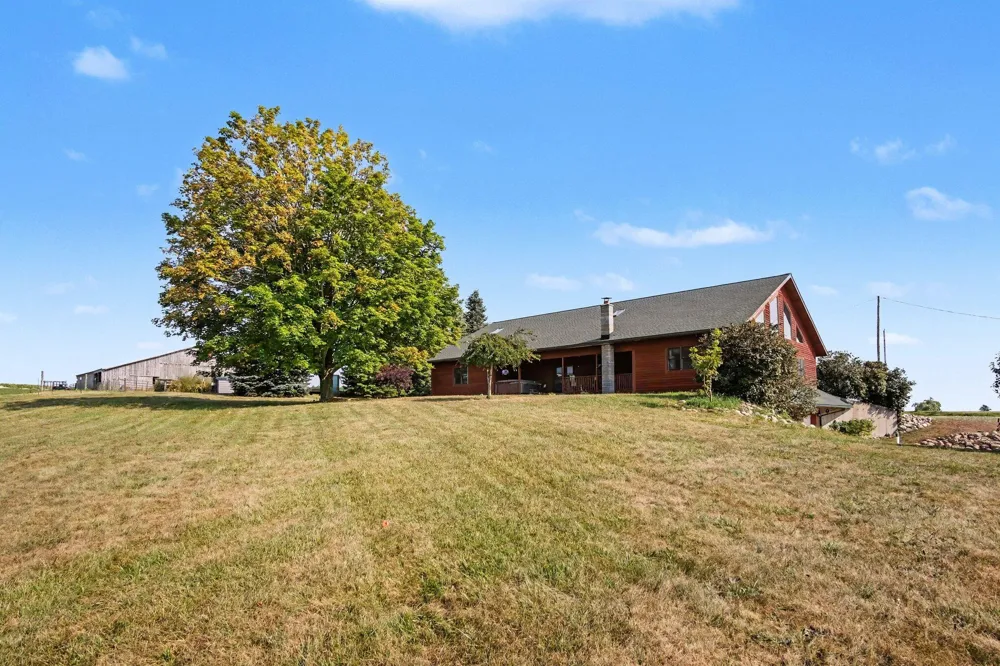 332 Warner Avenue Fremont, MI 49412