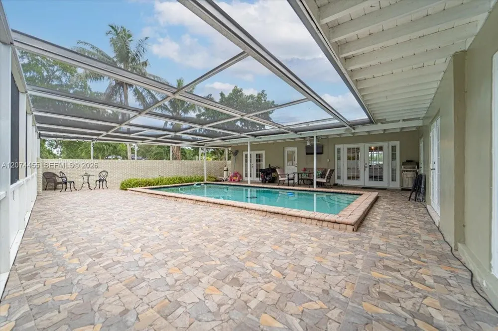 5561 SW 13th St Plantation, FL 33317