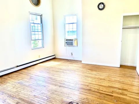325 CENTRAL AVE