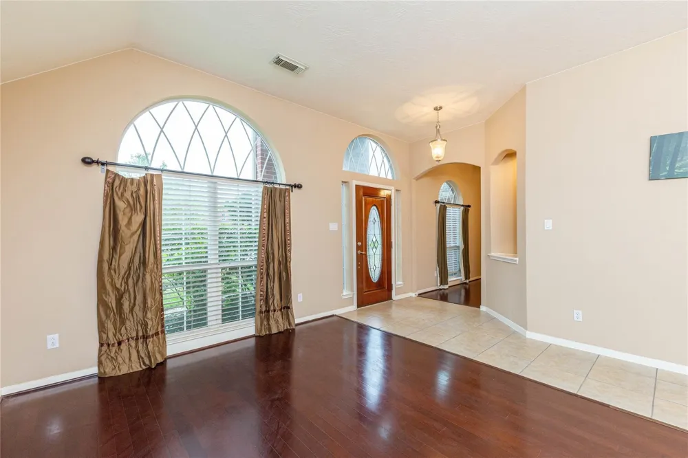 2201 Signal Hill Drive Pearland, TX 77584