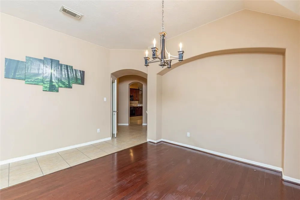 2201 Signal Hill Drive Pearland, TX 77584