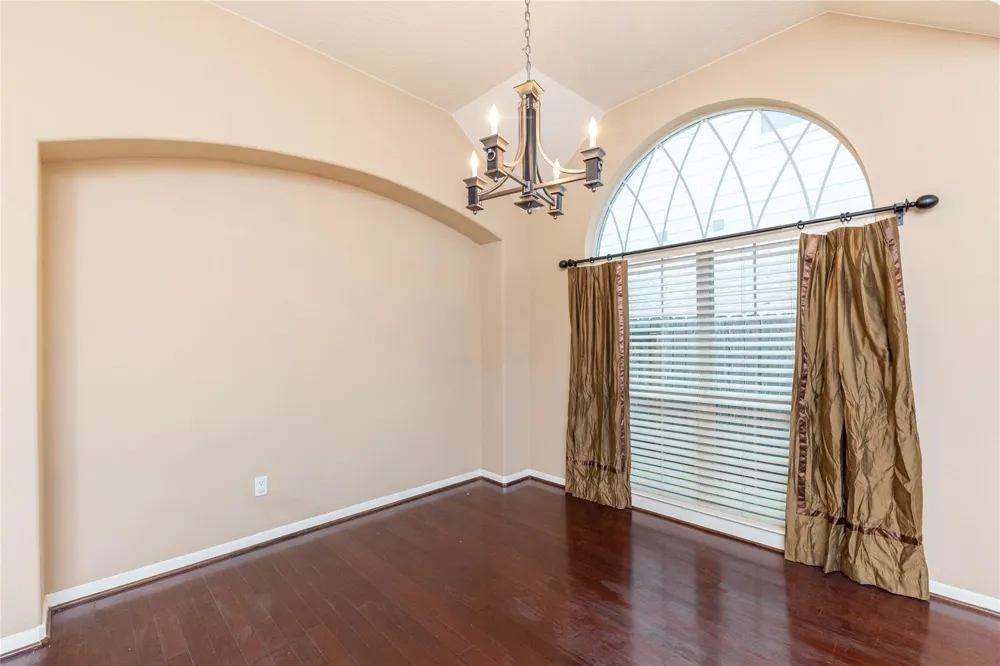 2201 Signal Hill Drive Pearland, TX 77584