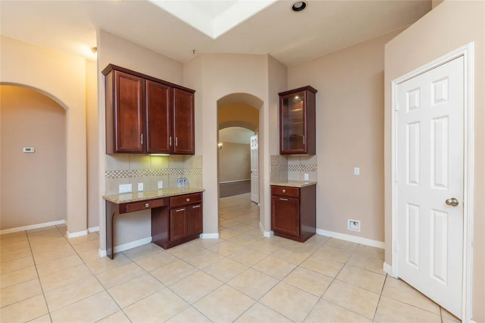 2201 Signal Hill Drive Pearland, TX 77584