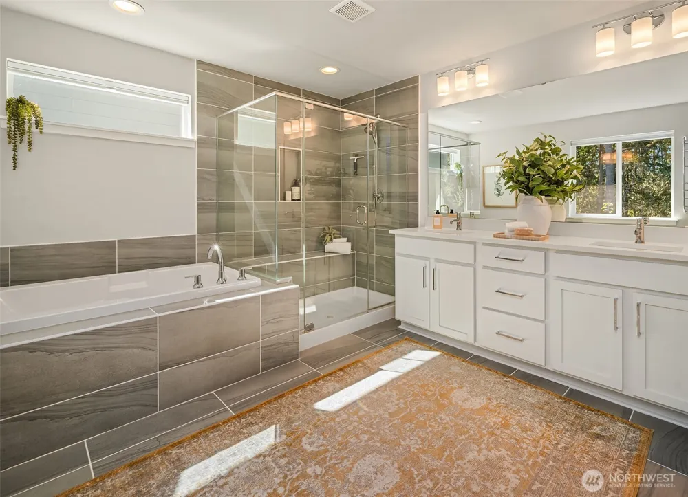 2447 NE Athlon Court Poulsbo, WA 98370