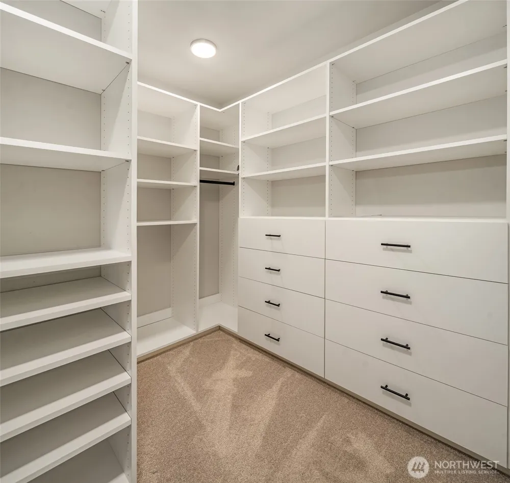 2447 NE Athlon Court Poulsbo, WA 98370