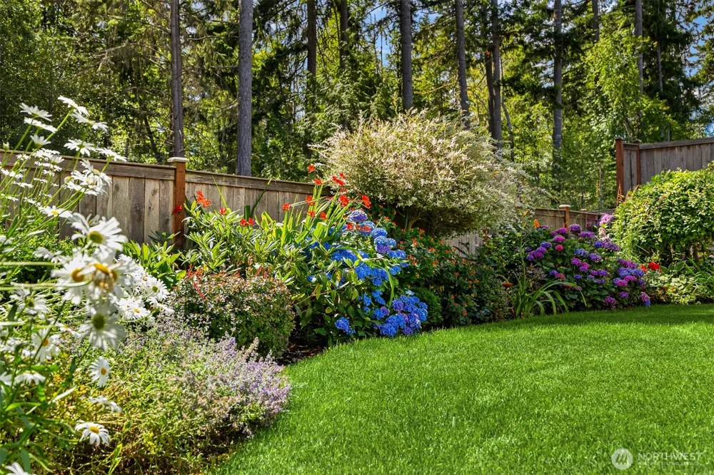 2447 NE Athlon Court Poulsbo, WA 98370