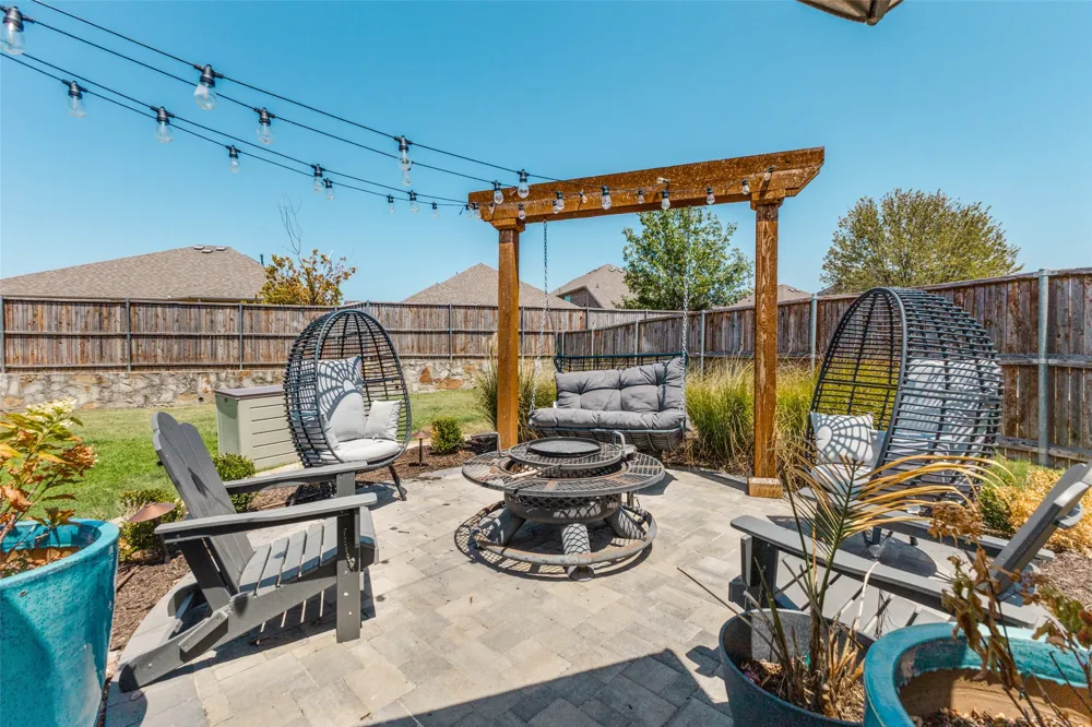 188 Griffin Avenue Fate, TX 75189