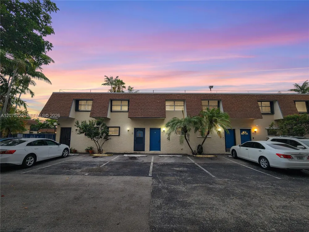15385 S Dixie Hwy 22 Hwy Palmetto Bay, FL 33157